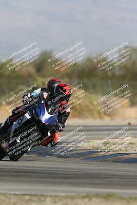 media/Oct-13-2025-Moto Forza (Mon) [[a66d839500]]/3-B Group/Session 3 Turn 2/